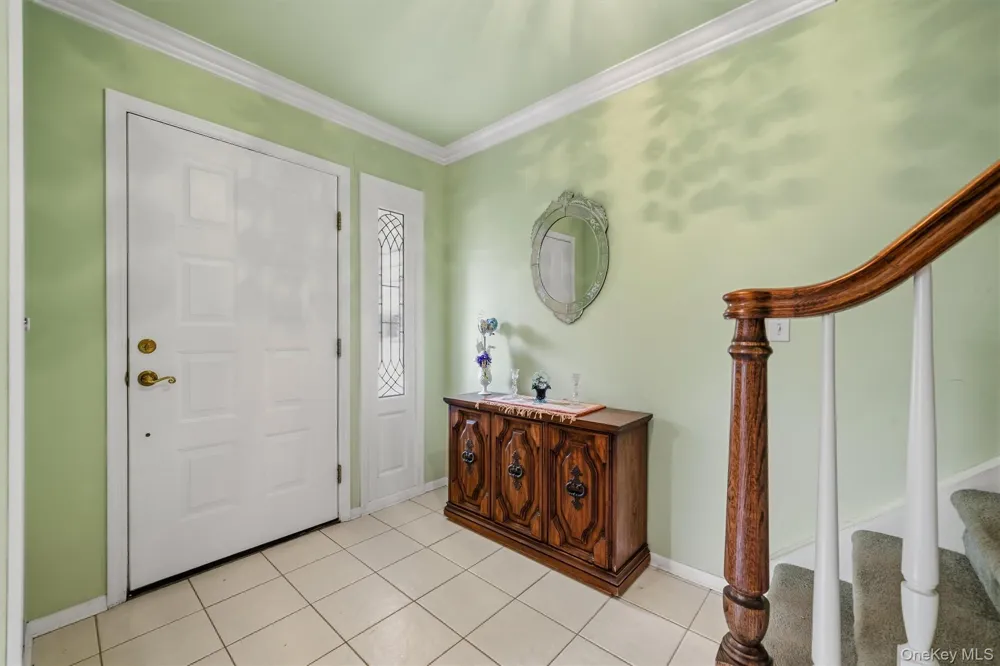 92 Edgewood Drive Orangeburg, NY 10962