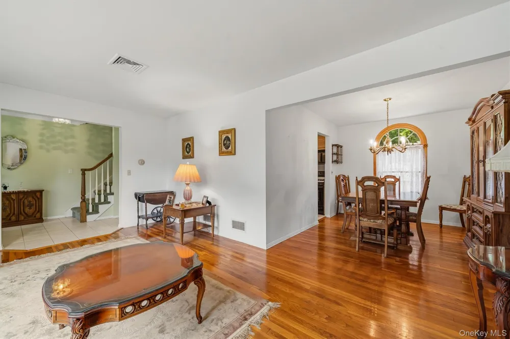 92 Edgewood Drive Orangeburg, NY 10962