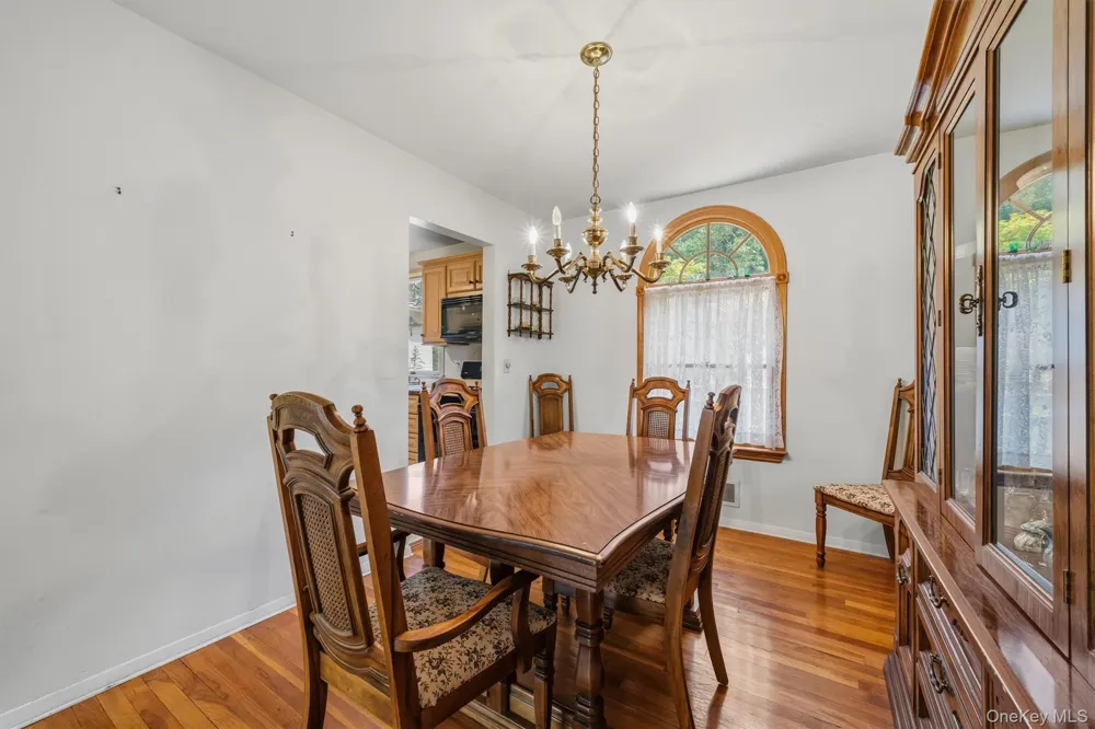 92 Edgewood Drive Orangeburg, NY 10962