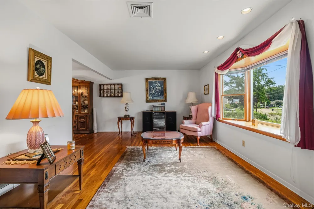 92 Edgewood Drive Orangeburg, NY 10962