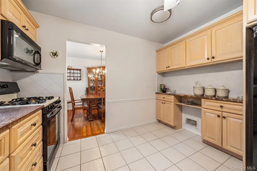 92 Edgewood Drive Orangeburg, NY 10962
