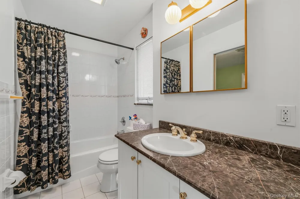 92 Edgewood Drive Orangeburg, NY 10962