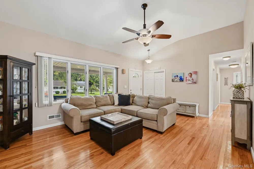 3 Richard Drive West Nyack, NY 10994