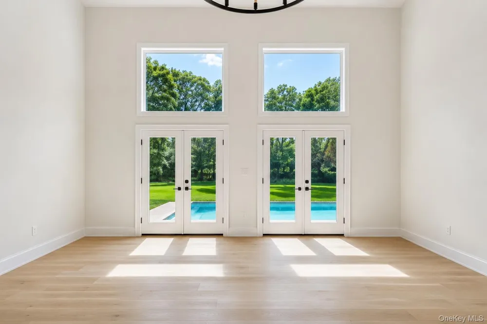 8 Hidden Path Quogue, NY 11959