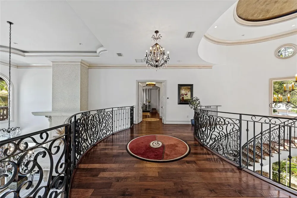 42 Nurmi Drive Fort Lauderdale, FL 33301