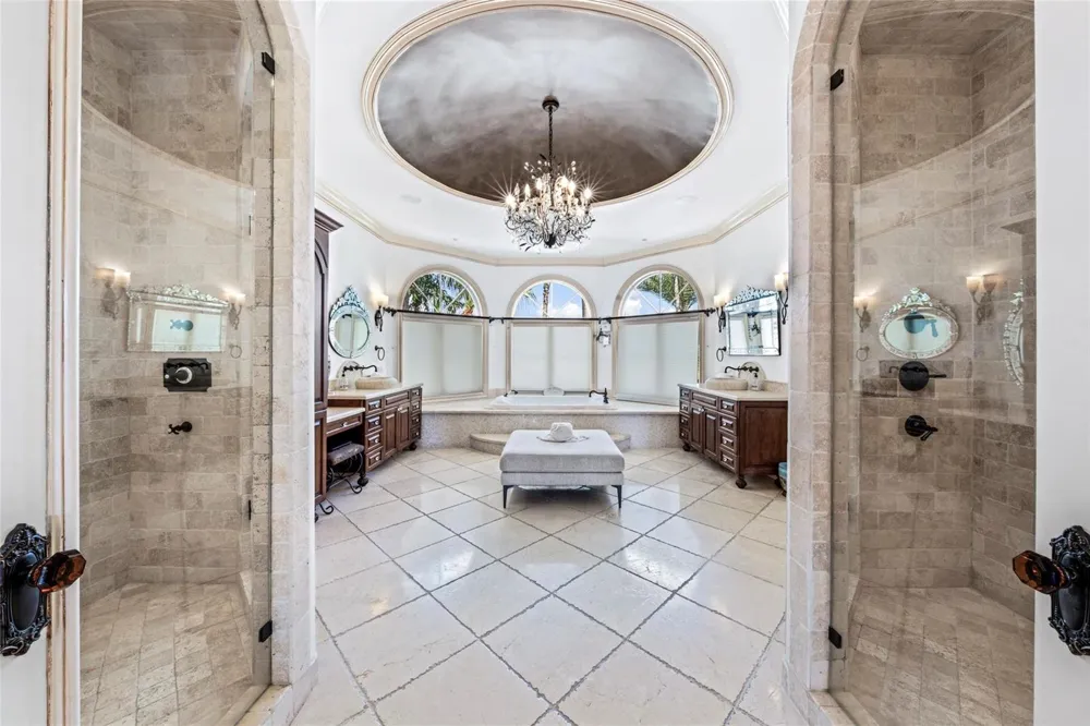 42 Nurmi Drive Fort Lauderdale, FL 33301
