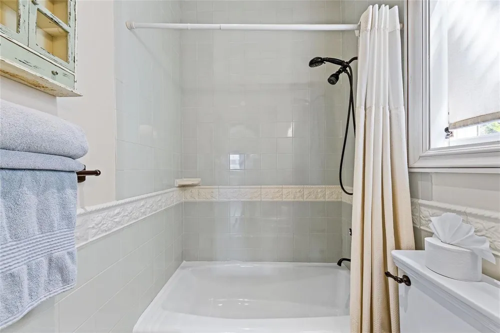 42 Nurmi Drive Fort Lauderdale, FL 33301