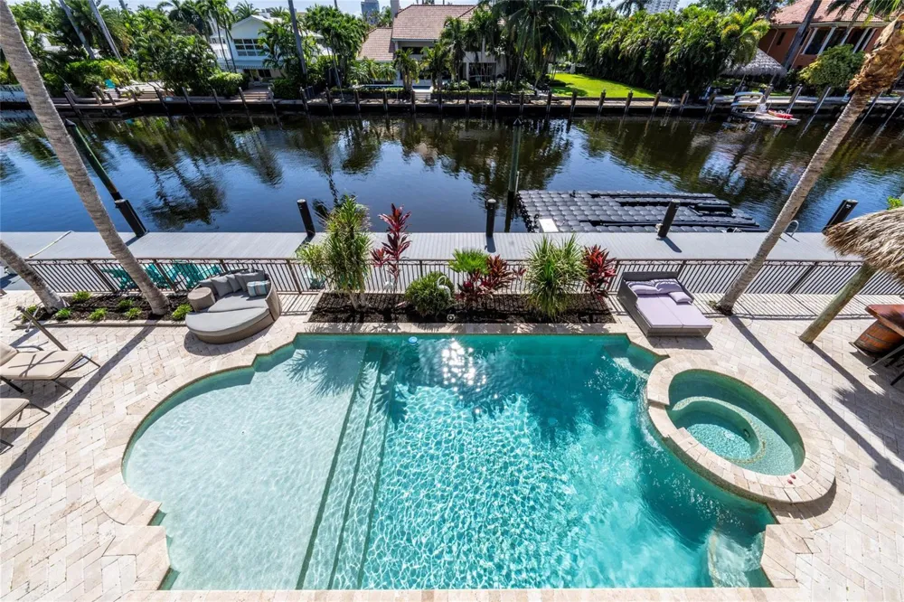 42 Nurmi Drive Fort Lauderdale, FL 33301