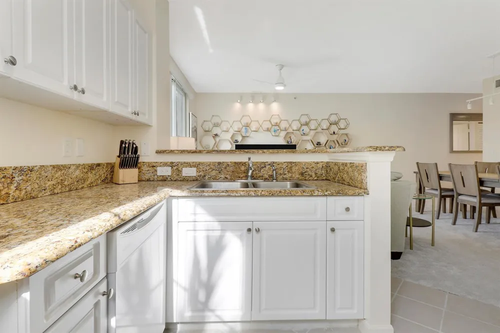 630 S Sapodilla Avenue S #411 West Palm Beach, FL 33401