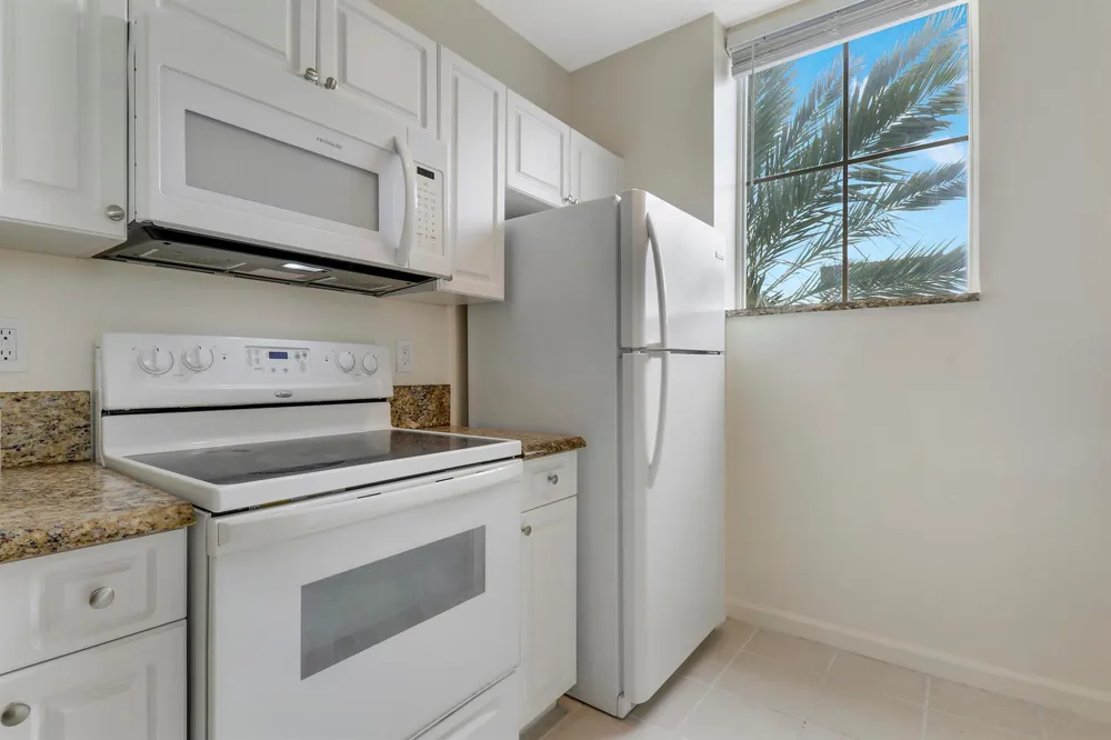 630 S Sapodilla Avenue S #411 West Palm Beach, FL 33401
