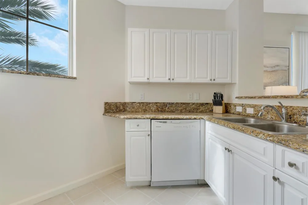 630 S Sapodilla Avenue S #411 West Palm Beach, FL 33401