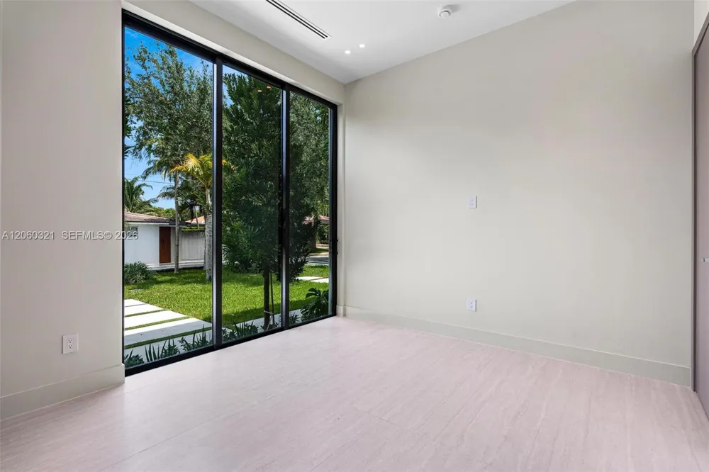 970 NE 92nd St Miami Shores, FL 33138