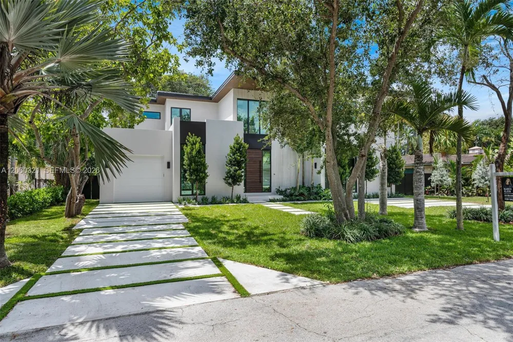 970 NE 92nd St Miami Shores, FL 33138