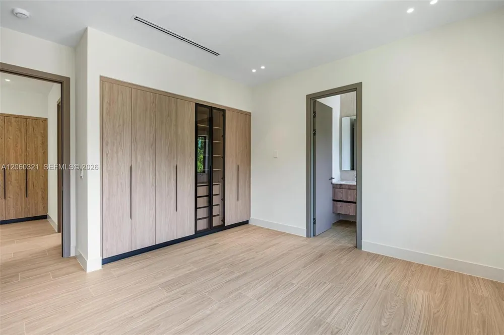970 NE 92nd St Miami Shores, FL 33138