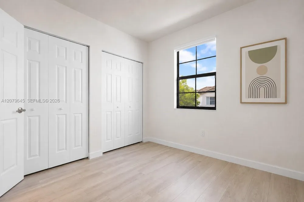 15075 SW 113th Ter Miami, FL 33196
