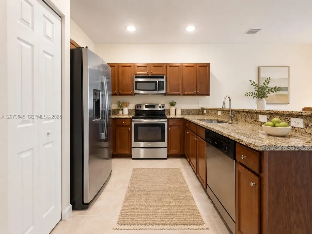 15075 SW 113th Ter Miami, FL 33196