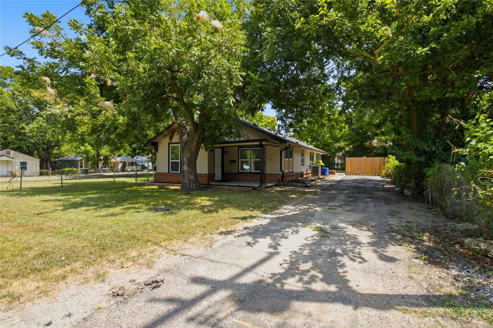 522 Hope Street Ada, OK 74820