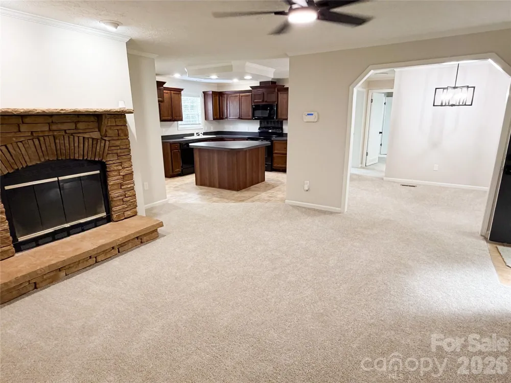 3556 Oakwood Avenue Claremont, NC 28610