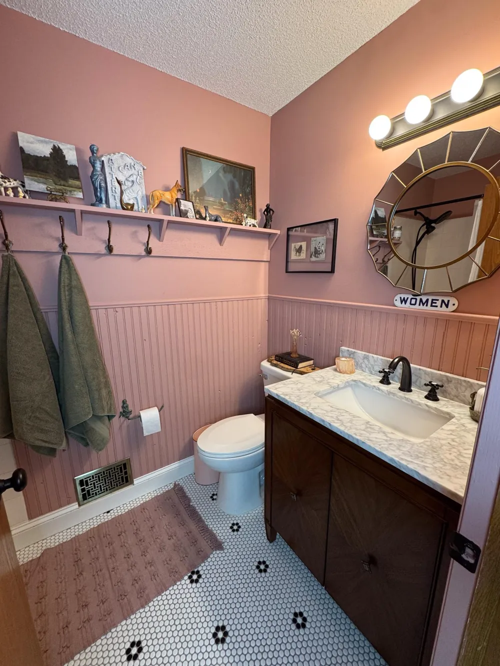 1656 Mark Court Shakopee, MN 55379