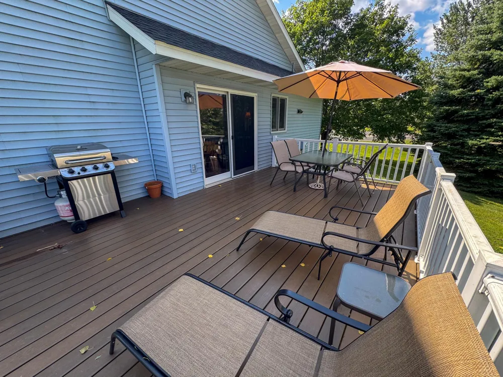 1656 Mark Court Shakopee, MN 55379