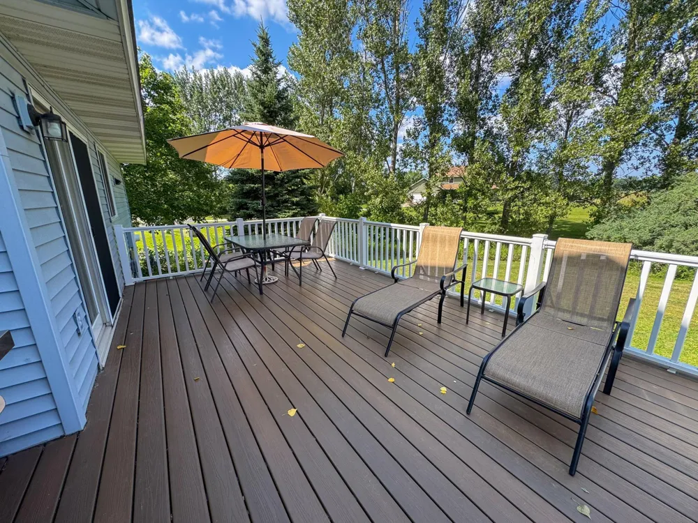 1656 Mark Court Shakopee, MN 55379