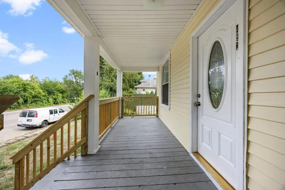 492 Concord Street Saint Paul, MN 55107