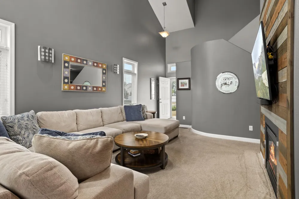4379 47th Avenue S Fargo, ND 58104