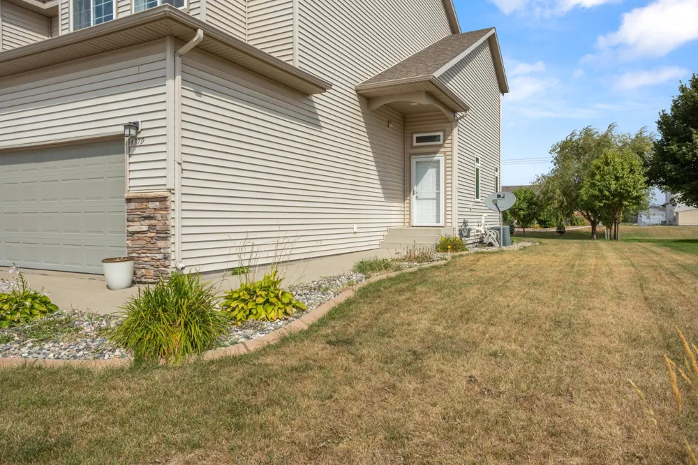 4379 47th Avenue S Fargo, ND 58104