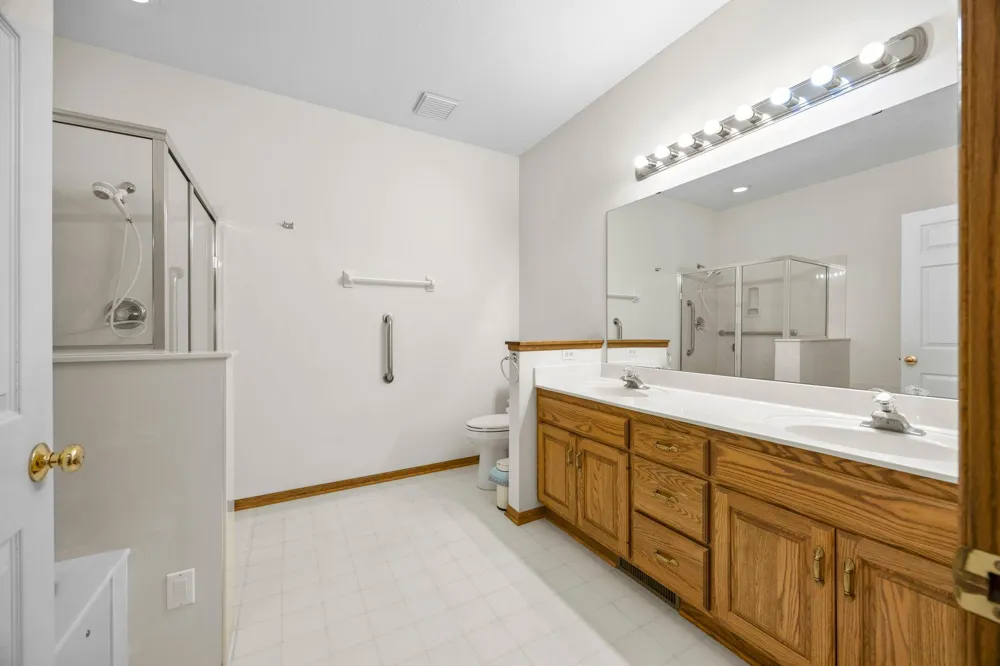 2309 Stephani Court Little Canada, MN 55117