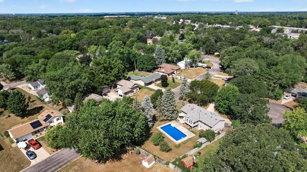 10657 Verdin Street NW Coon Rapids, MN 55433