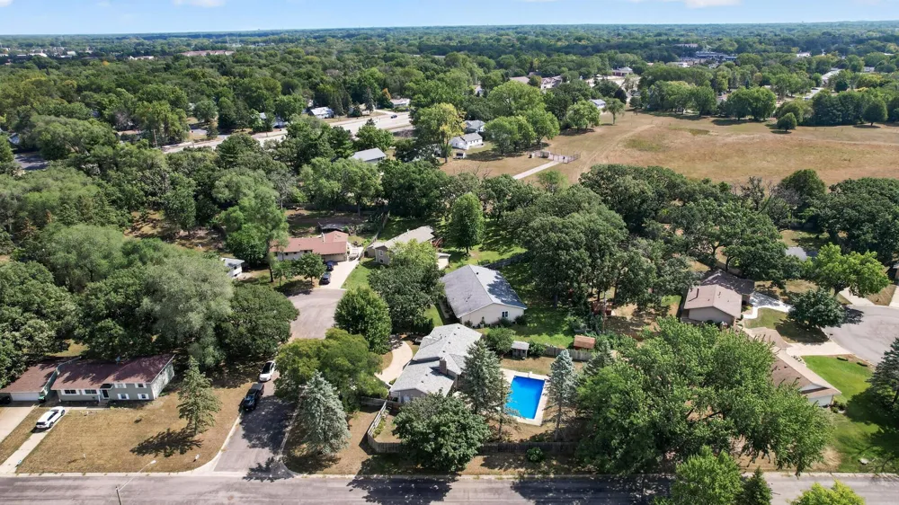 10657 Verdin Street NW Coon Rapids, MN 55433