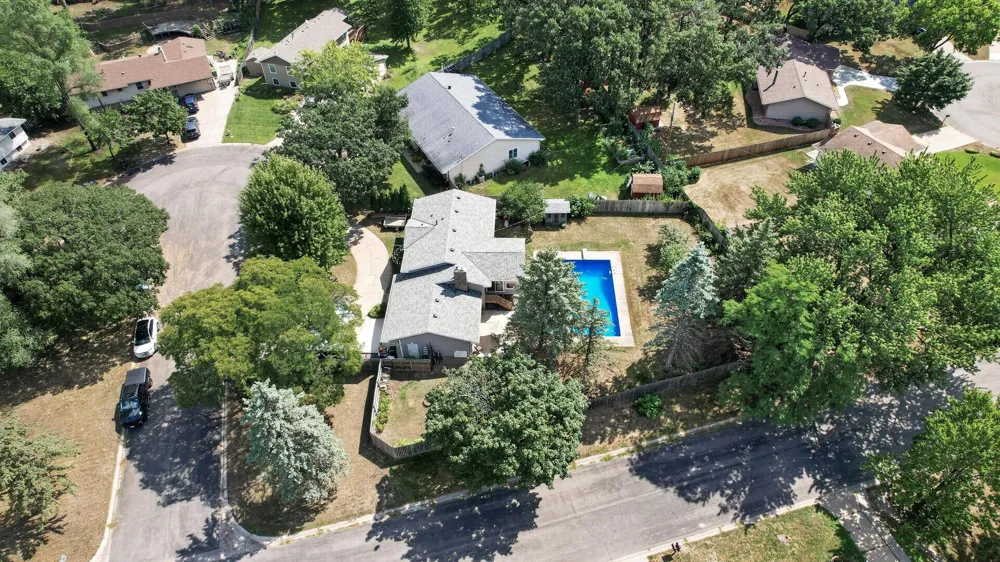 10657 Verdin Street NW Coon Rapids, MN 55433