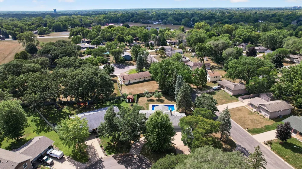 10657 Verdin Street NW Coon Rapids, MN 55433