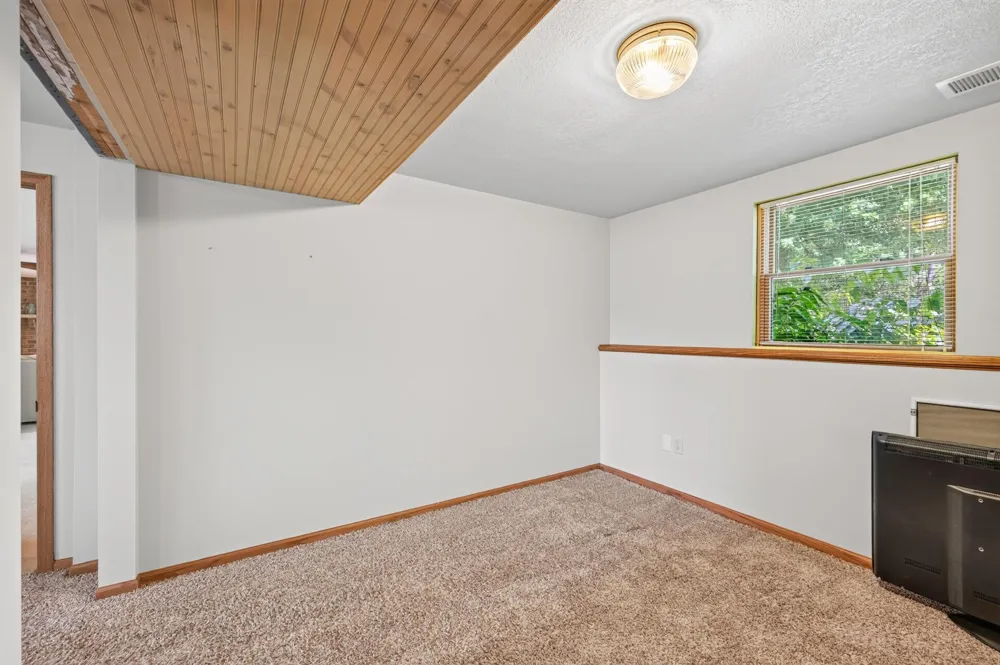 10657 Verdin Street NW Coon Rapids, MN 55433