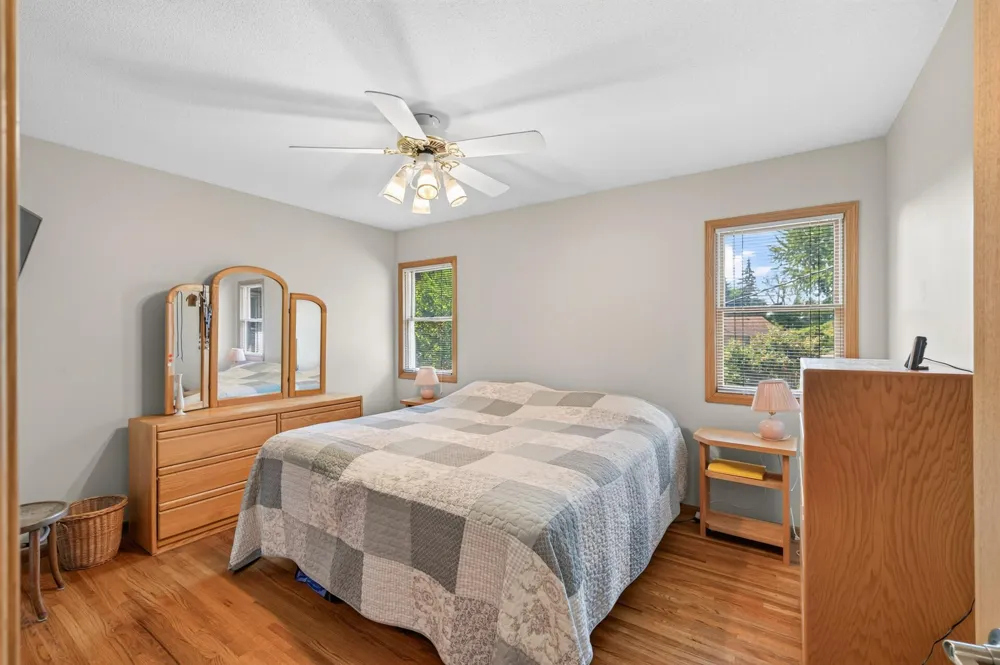 10657 Verdin Street NW Coon Rapids, MN 55433