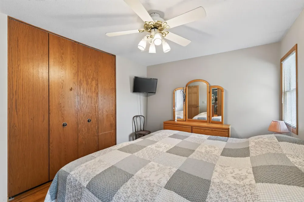 10657 Verdin Street NW Coon Rapids, MN 55433