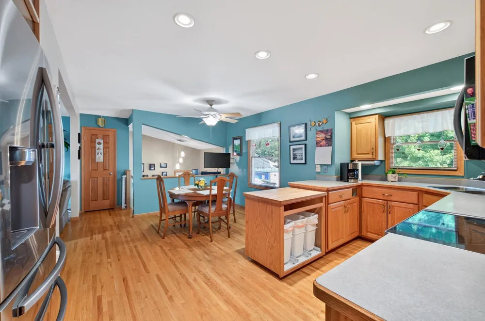 10657 Verdin Street NW Coon Rapids, MN 55433