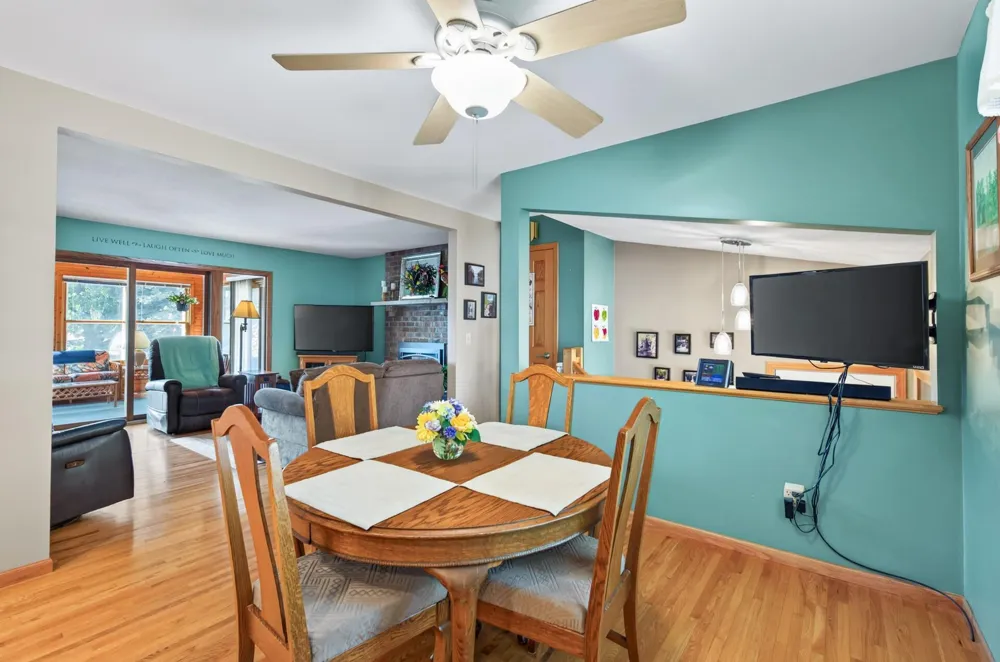 10657 Verdin Street NW Coon Rapids, MN 55433