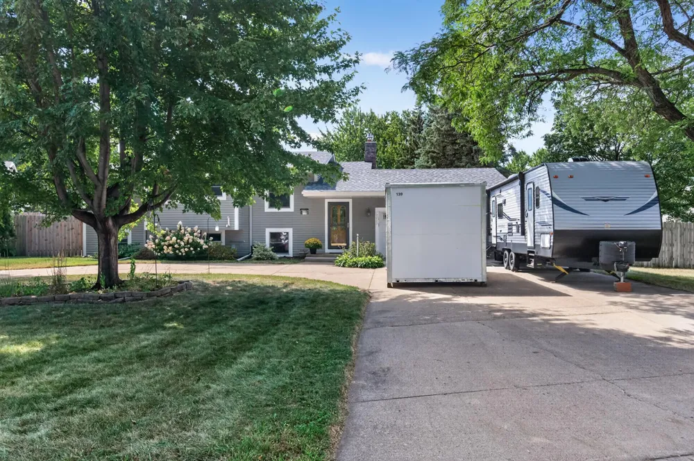 10657 Verdin Street NW Coon Rapids, MN 55433