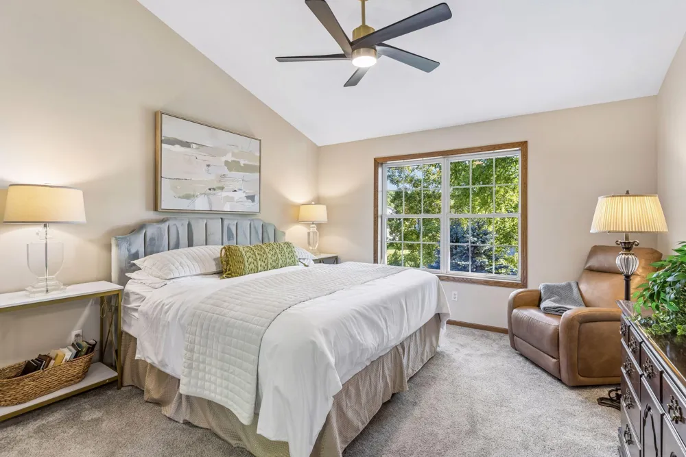 9025 Sunnyvale Drive Chanhassen, MN 55317