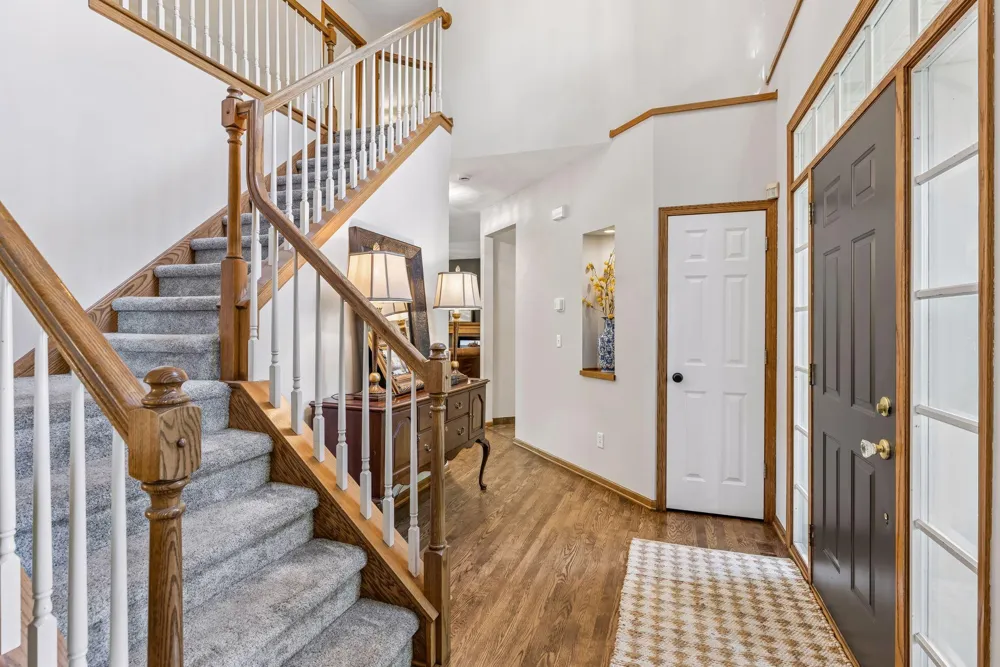 9025 Sunnyvale Drive Chanhassen, MN 55317