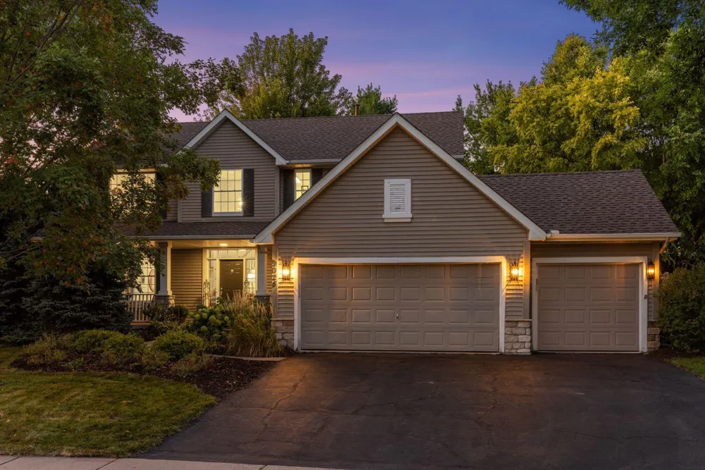 9025 Sunnyvale Drive Chanhassen, MN 55317