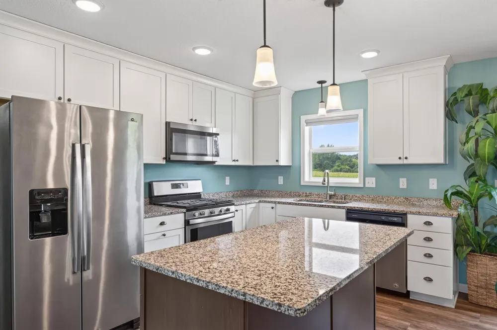 1405 Carlson Drive Isanti, MN 55040