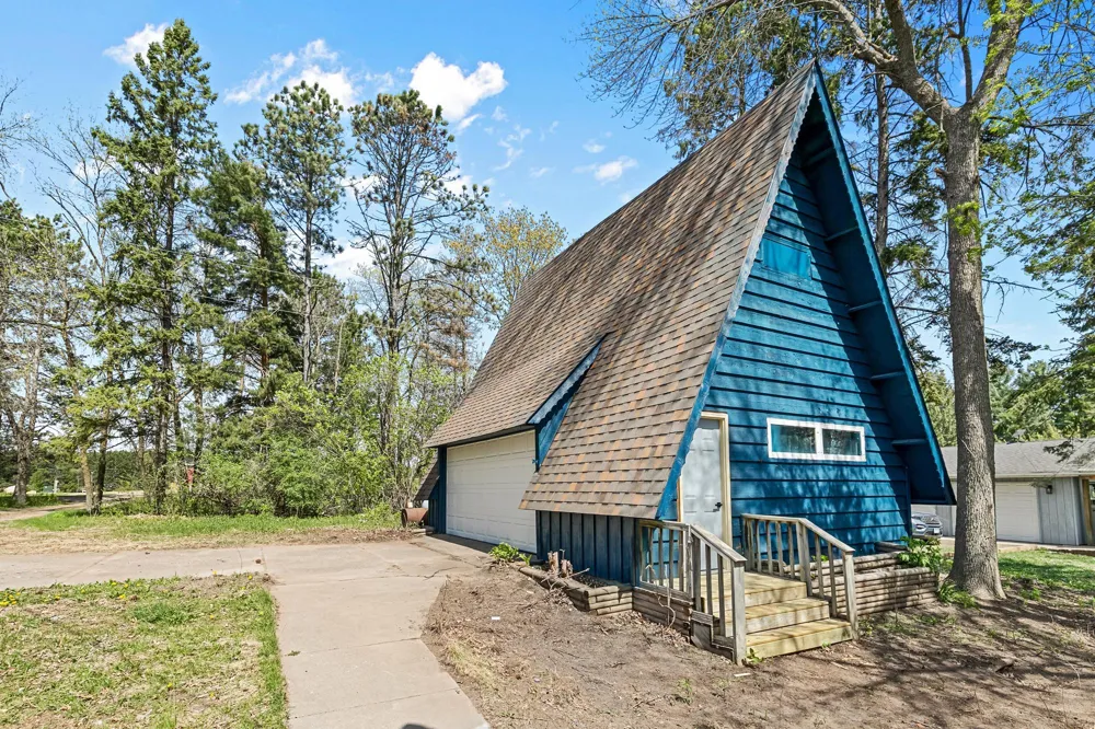 19055 Island View Drive Mora, MN 55051