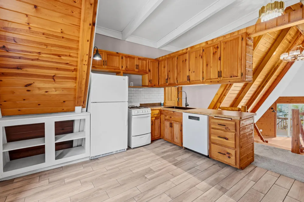 19055 Island View Drive Mora, MN 55051