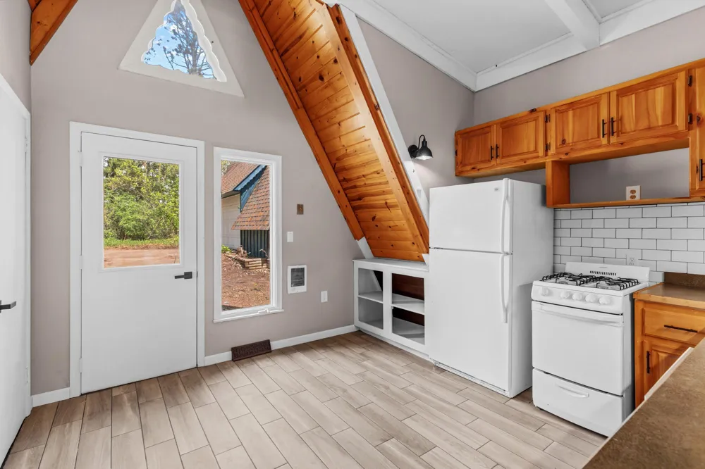 19055 Island View Drive Mora, MN 55051