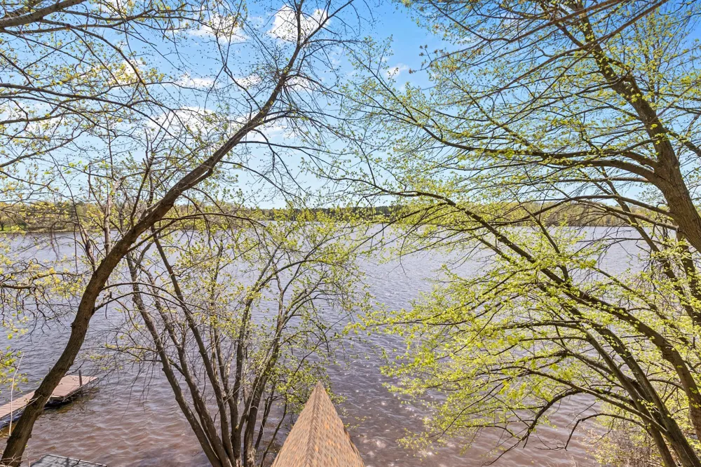 19055 Island View Drive Mora, MN 55051
