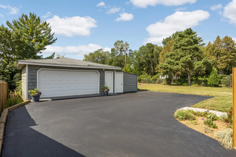 4601 W 111th Street Bloomington, MN 55437