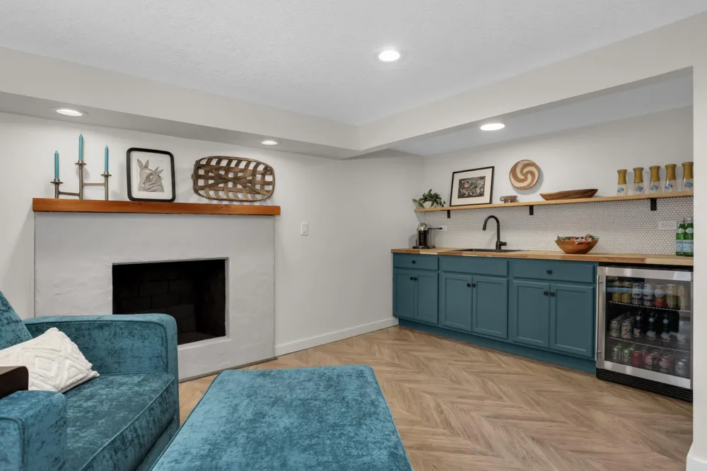 4601 W 111th Street Bloomington, MN 55437