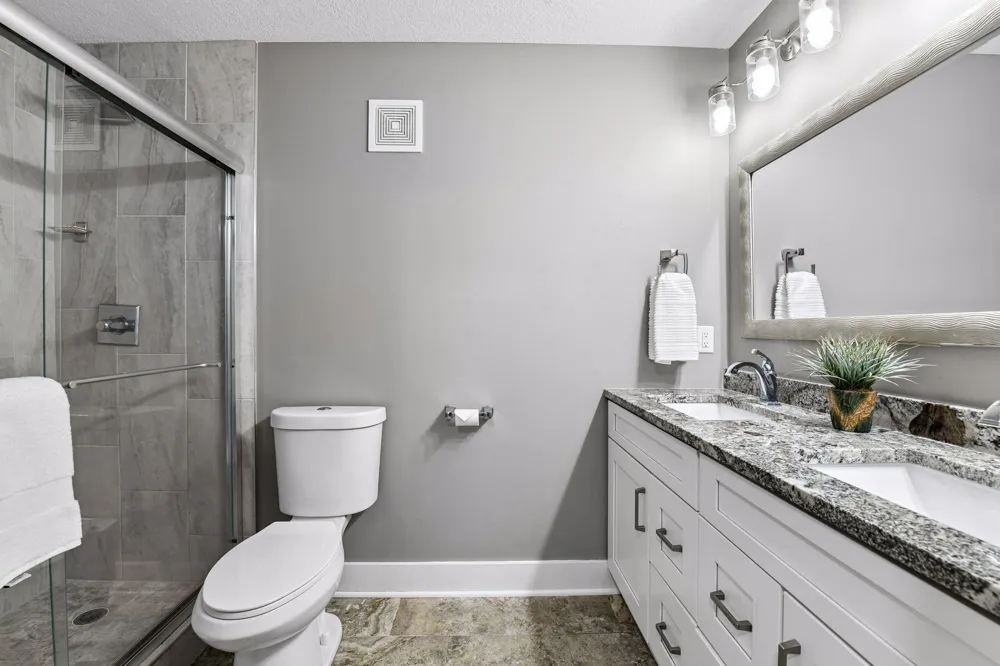 10411 Cedar Lake Road #217 Minnetonka, MN 55305